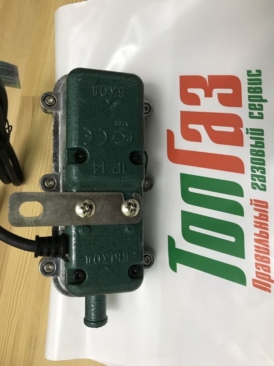 ������ 220 � 2000 �� � ������