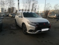 ��� �� Mitsubishi Outlander - 
