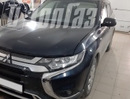 ��� �� Mitsubishi Outlander - 