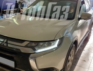 ��� �� Mitsubishi Outlander - 