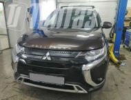 ��� �� Mitsubishi Outlander - 