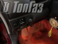 ��� �� Toyota Yaris - 
