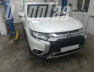 ��� �� Mitsubishi Outlander - 