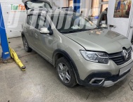��� �� Renault Sandero - 