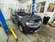 ��� �� Mitsubishi Outlander  - 