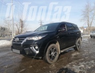 ��� �� Toyota Fortuner - 