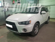 ��� �� Mitsubishi Outlander  - 