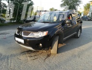 ��� �� Mitsubishi Outlander  - 