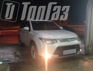 ��� �� Mitsubishi Outlander  - 